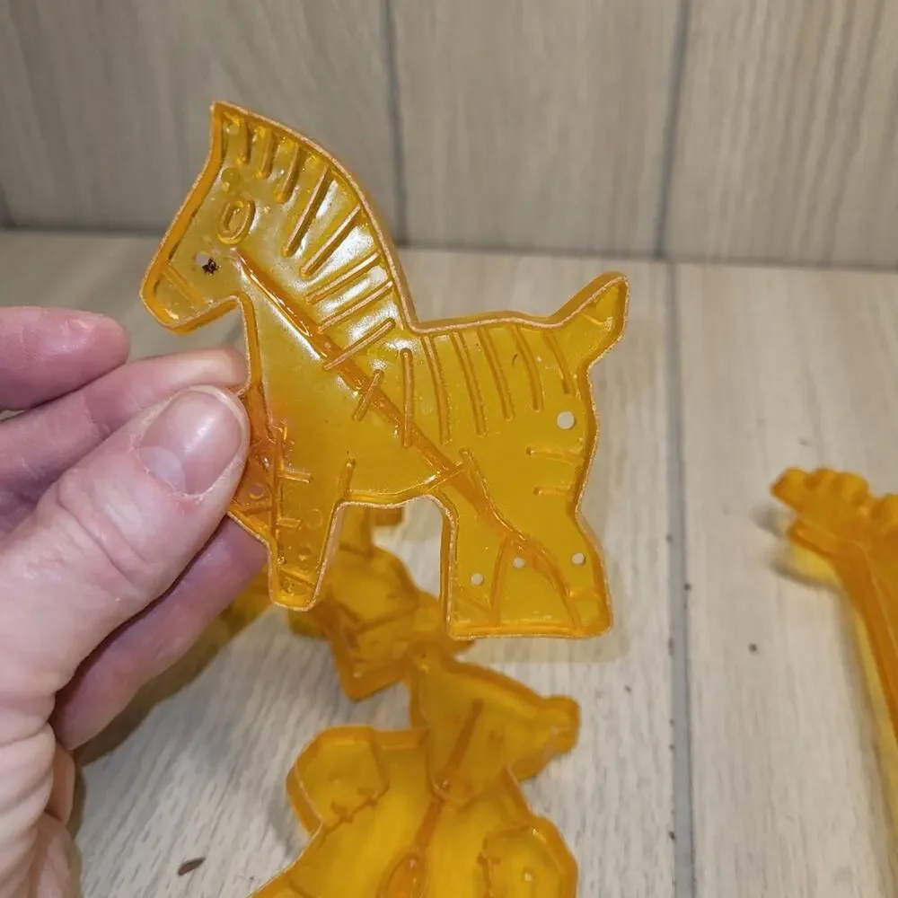 Vtg 1966 Quaker Oat Co Plastic Circus Cookie Cutters Set Of 6 Kids Birthday